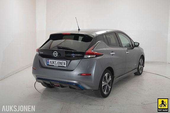 Nissan Leaf 4 of 30