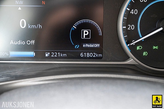 Nissan Leaf 28 of 30