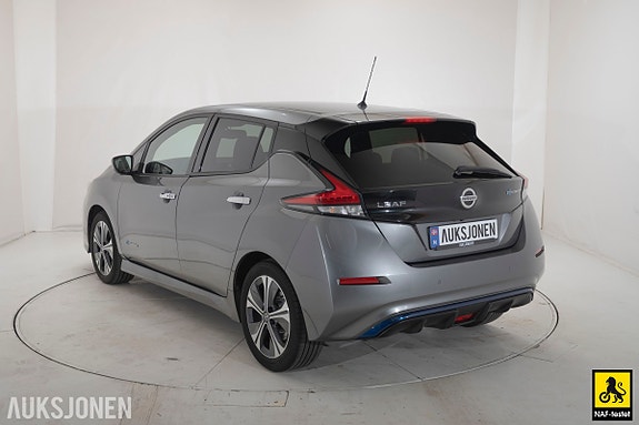 Nissan Leaf 6 of 30