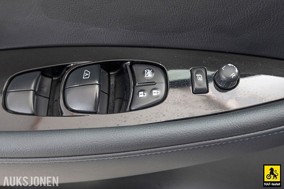 Nissan Leaf 8 of 30