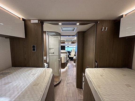 Hymer MasteLine 880 Mercedes automat | HPC | Arctic | Skinn | Solcelle I Godt Utstyrt ! 26 of 30