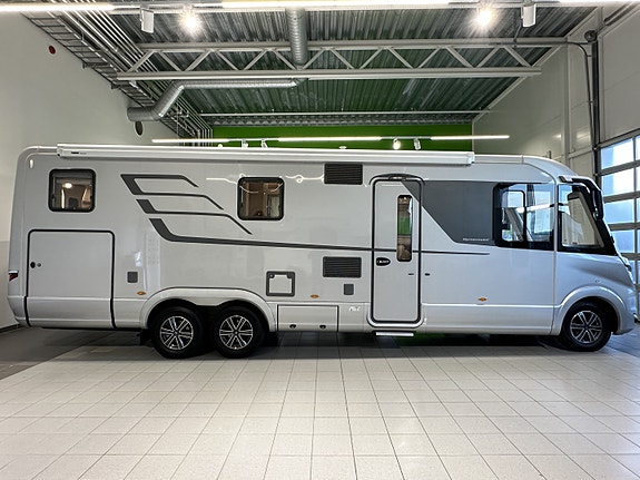 Hymer MasteLine 880 Mercedes automat | HPC | Arctic | Skinn | Solcelle I Godt Utstyrt ! 5 of 30