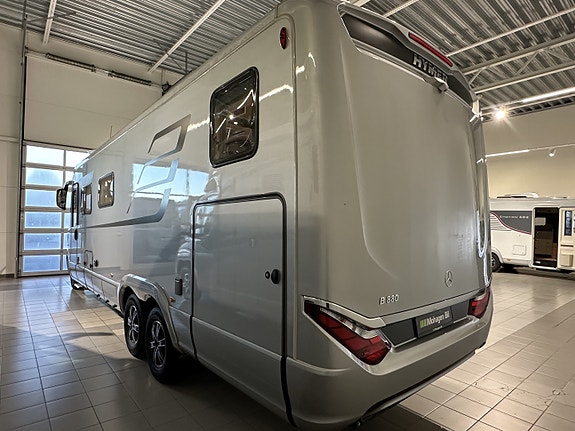 Hymer MasteLine 880 Mercedes automat | HPC | Arctic | Skinn | Solcelle I Godt Utstyrt ! 3 of 30