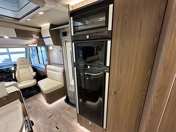 Hymer MasteLine 880 Mercedes automat | HPC | Arctic | Skinn | Solcelle I Godt Utstyrt ! 21 of 30