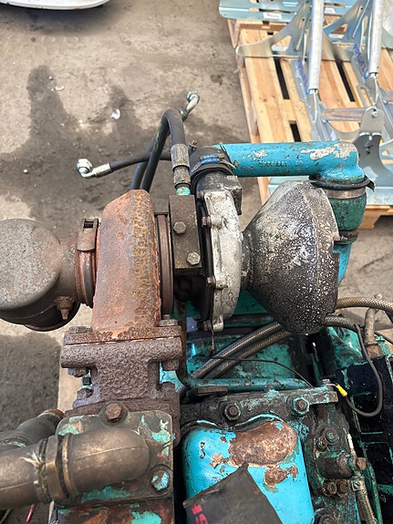 Perkins motor 4 of 11