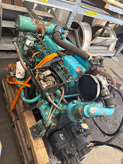 Perkins motor 10 of 11
