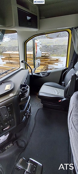 Volvo FH540 8x4 Tridem m/ 35 t/m Hiab kran og 20T multilift krok 16 of 16