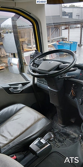 Volvo FH540 8x4 Tridem m/ 35 t/m Hiab kran og 20T multilift krok 15 of 16
