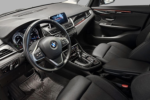 BMW 225xe 9 of 22