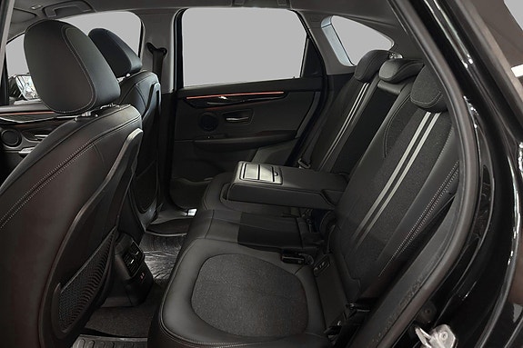 BMW 225xe 14 of 22