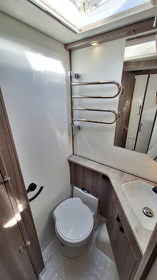 KABE ESTATE 560 GLE - Mover -Alde - Takmontert markise 26 of 30