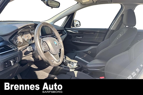 BMW 225xe 10 of 20