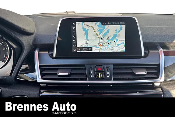 BMW 225xe 16 of 20