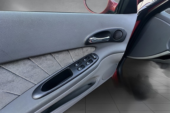 Alfa Romeo 156 14 of 17