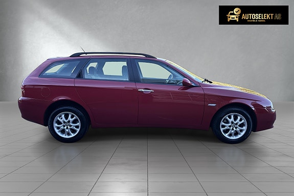 Alfa Romeo 156 4 of 17