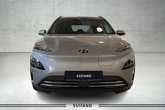 Hyundai Kona 8 of 26