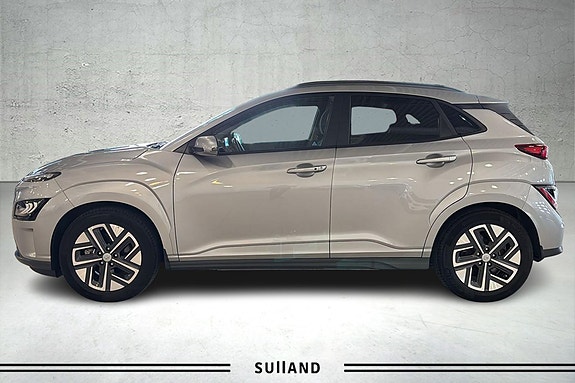 Hyundai Kona 2 of 26