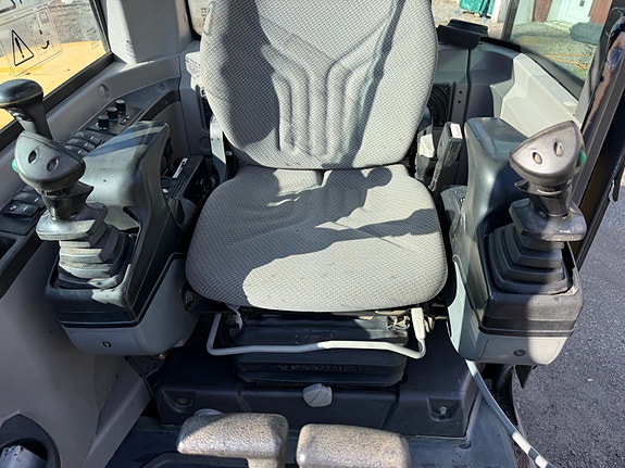 Volvo EC55C 25 of 30