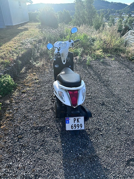 Yamaha D'elight 5 of 5