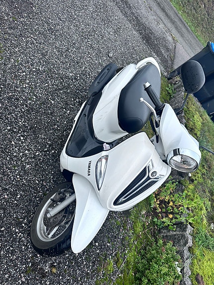 Yamaha D'elight 3 of 5