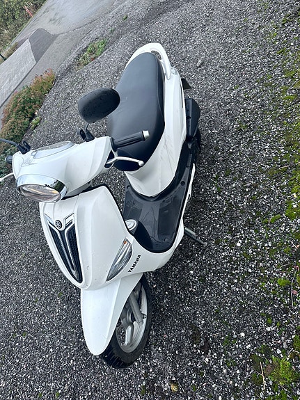 Yamaha D'elight 2 of 5