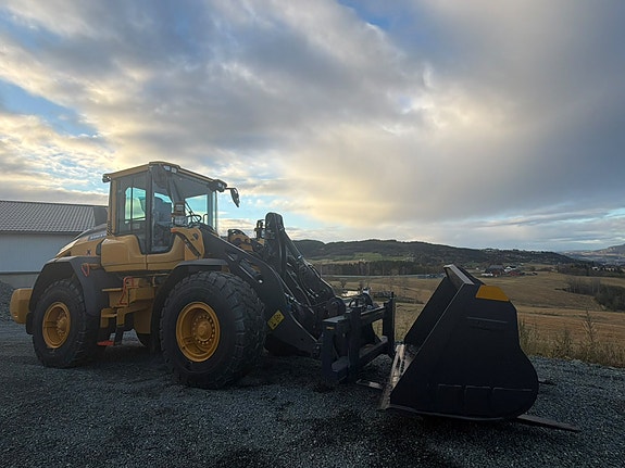 Volvo L90H2 UBRUKT 9 of 26