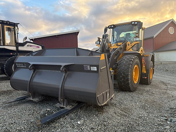 Volvo L90H2 UBRUKT 12 of 26