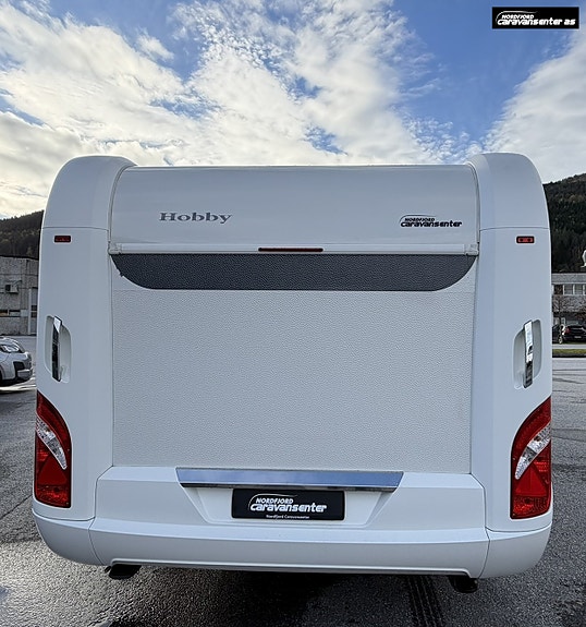 Hobby 650 KFU Prestige m/Alde, A-mål fortelt og formsydd golvteppe 7 of 30