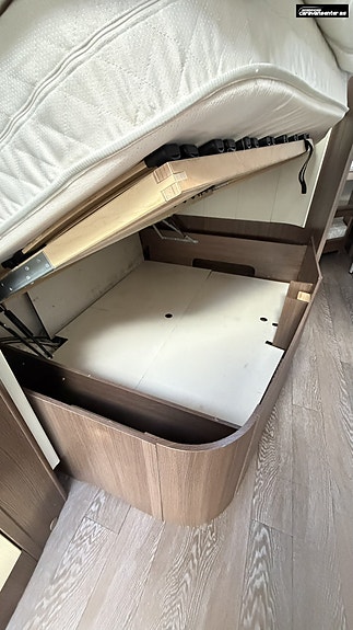 Hobby 650 KFU Prestige m/Alde, A-mål fortelt og formsydd golvteppe 9 of 30