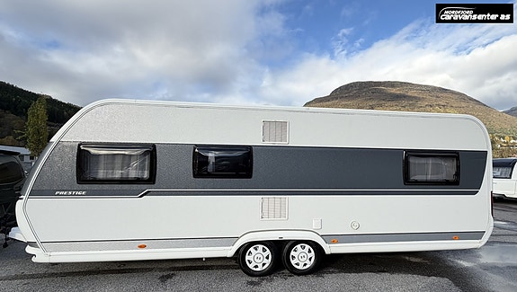 Hobby 650 KFU Prestige m/Alde, A-mål fortelt og formsydd golvteppe 5 of 30