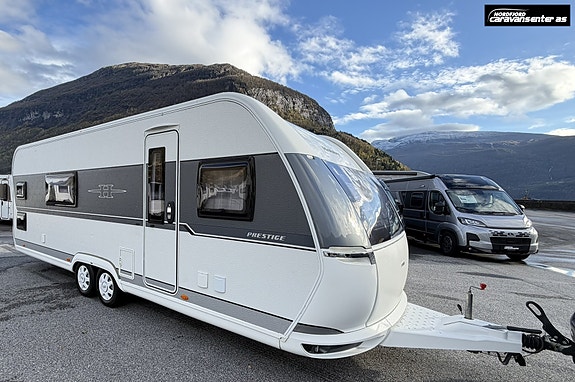Hobby 650 KFU Prestige m/Alde, A-mål fortelt og formsydd golvteppe 2 of 30