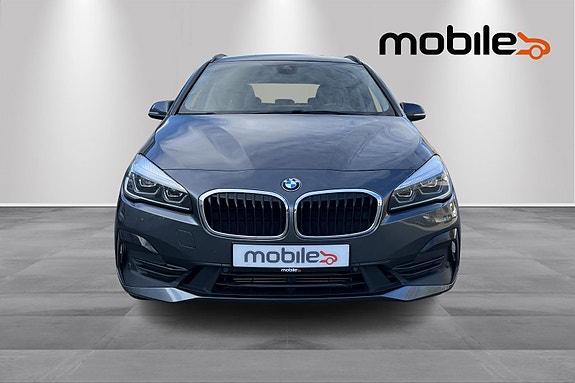 BMW 225xe 18 of 28