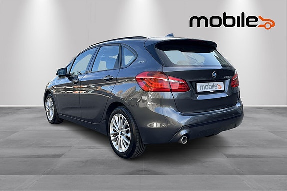 BMW 225xe 21 of 28