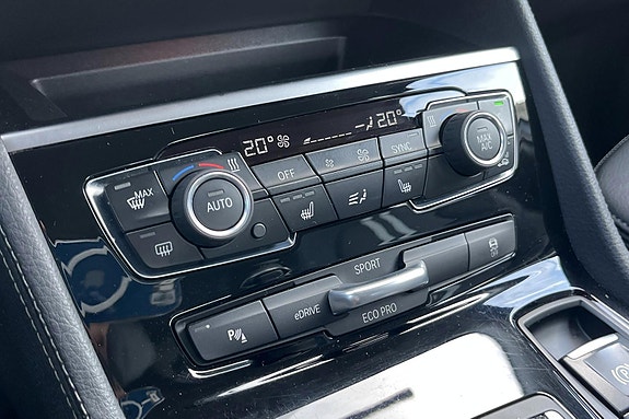 BMW 225xe 15 of 28