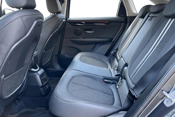 BMW 225xe 7 of 28