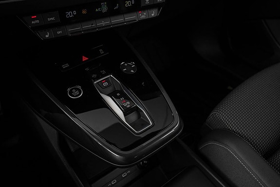 Audi Q4 e-tron 14 of 30