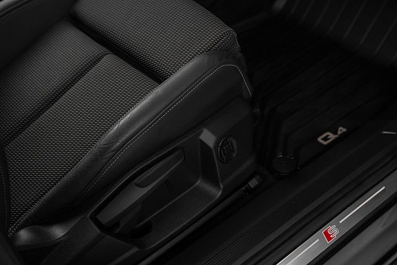 Audi Q4 e-tron 29 of 30
