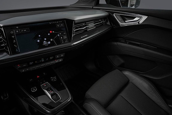 Audi Q4 e-tron 13 of 30