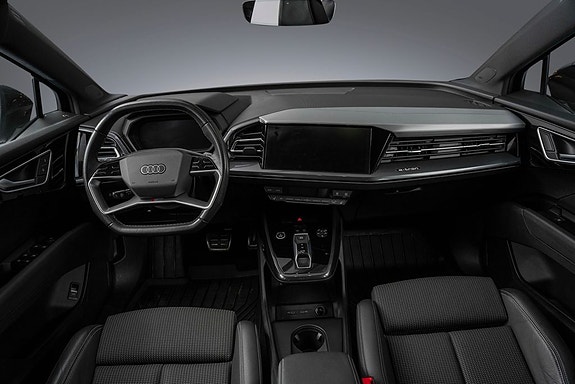 Audi Q4 e-tron 25 of 30