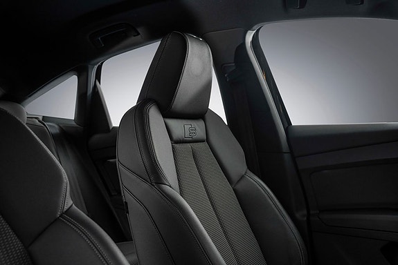 Audi Q4 e-tron 28 of 30