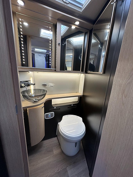 Autostar Prestige 790 LJ 23 of 30