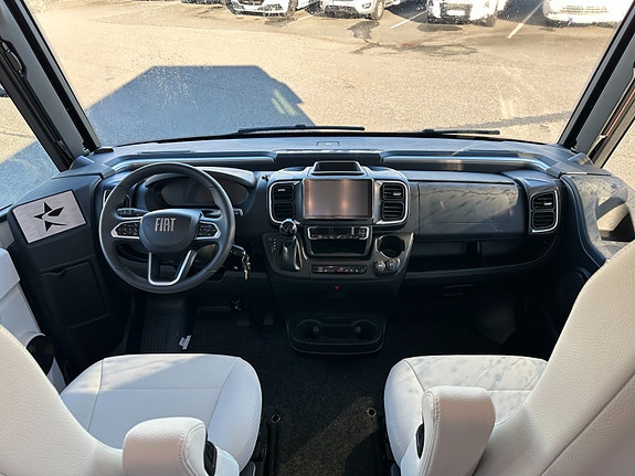 Autostar Prestige 790 LJ 2 of 30