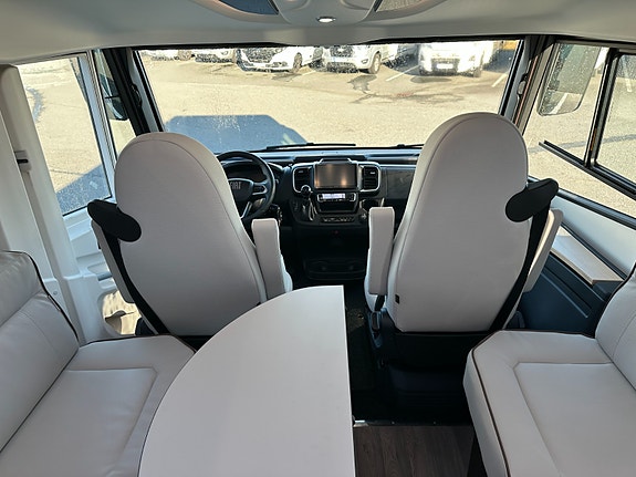 Autostar Prestige 790 LJ 3 of 30