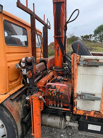 Volvo F6 16 of 27