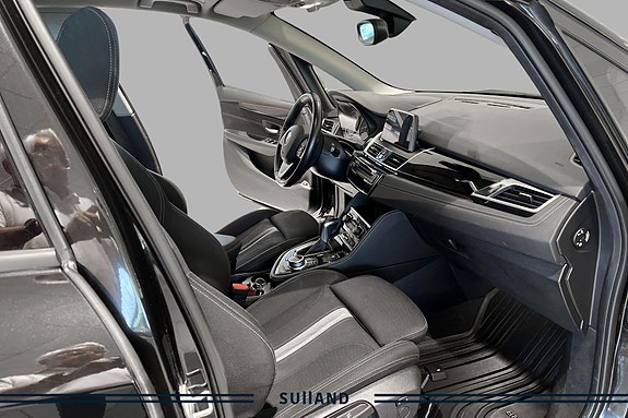 BMW 225xe 18 of 20