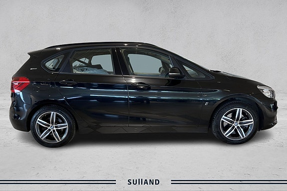 BMW 225xe 6 of 20