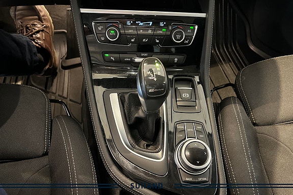 BMW 225xe 20 of 20