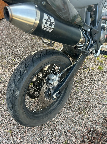 Aprilia SX 125 Super Motard 7 of 8