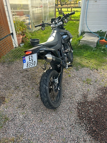 Aprilia SX 125 Super Motard 5 of 8