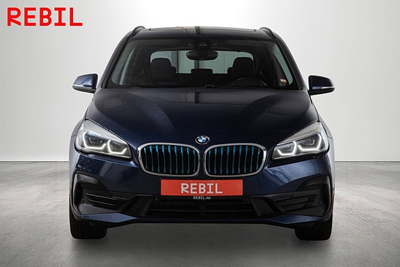 BMW 225xe 3 of 23